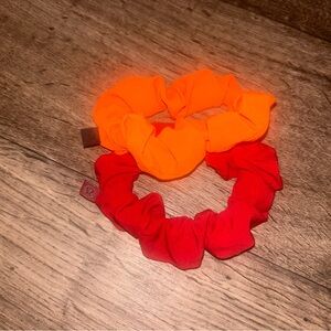 Lululemon uplifting scrunchie set of 2